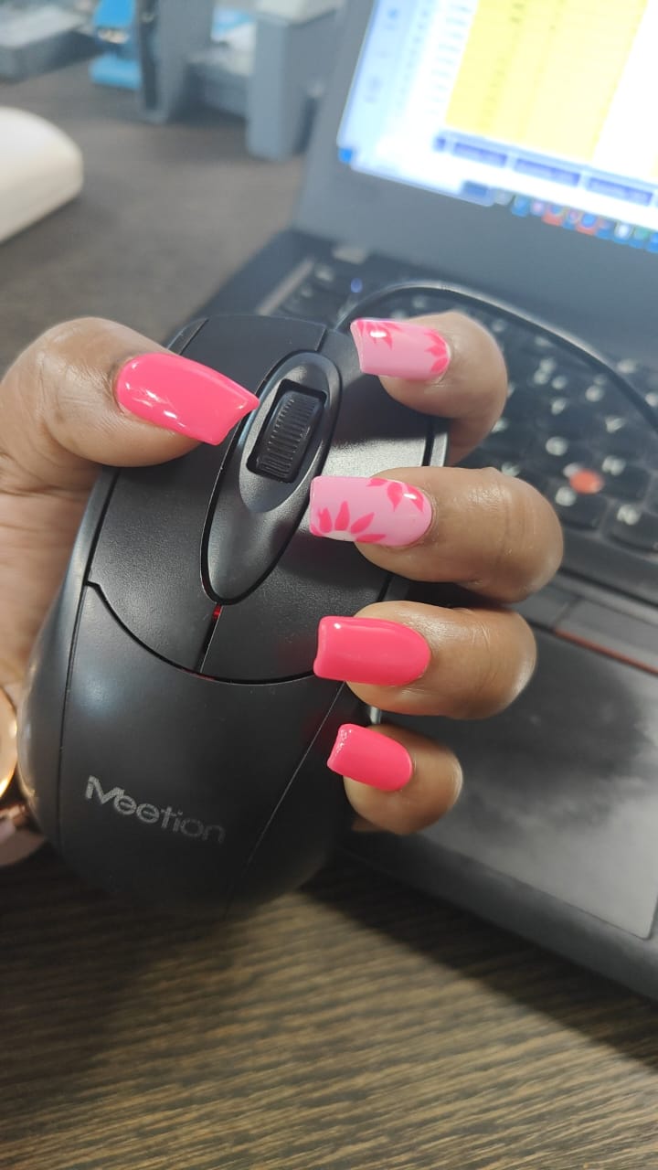 Nails: Neon Pink Set with Accent Art