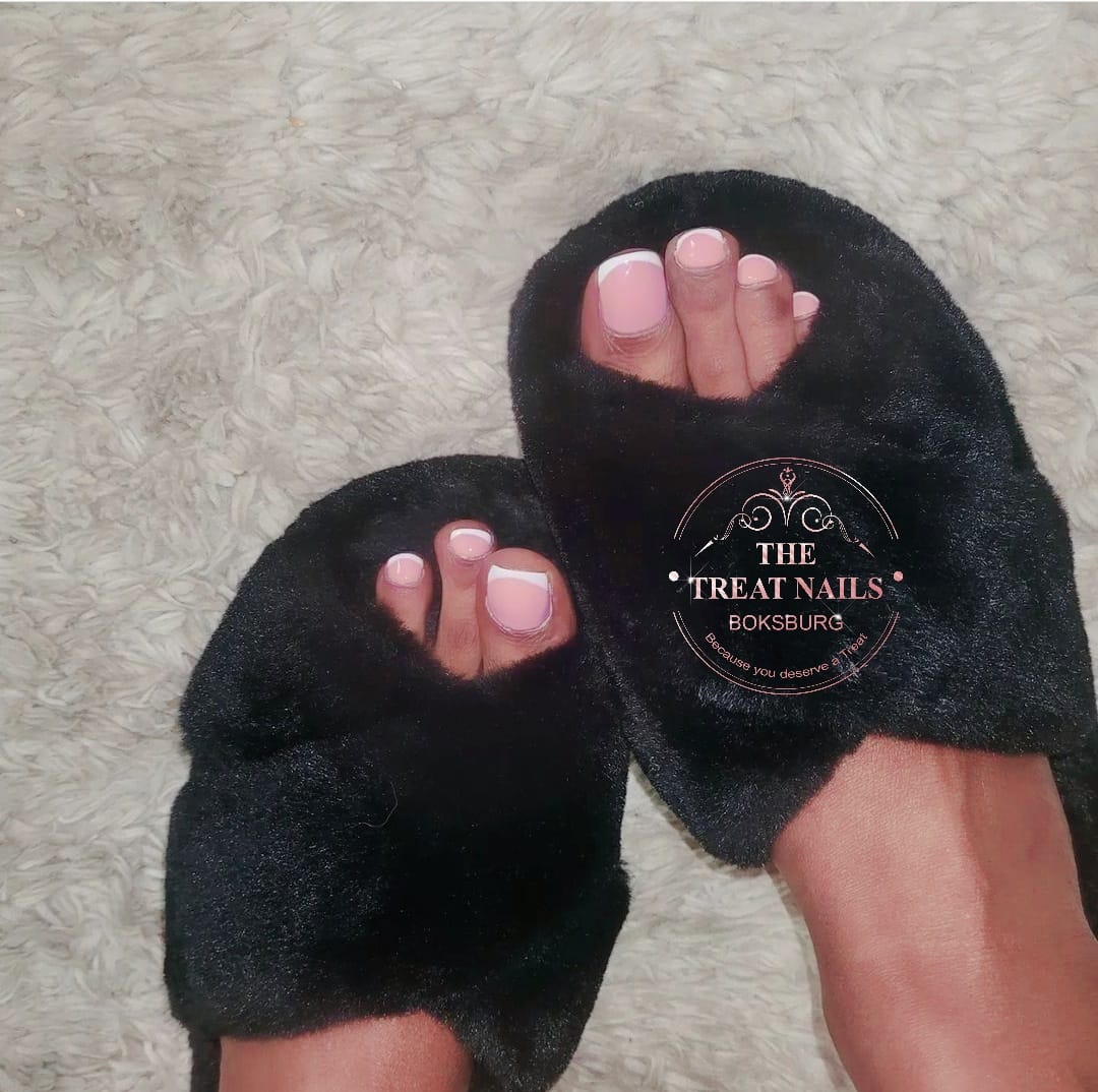 Pedicure: Soft Pink French-Toe Finish